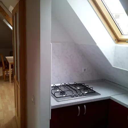 Privatunterkunft Roza *