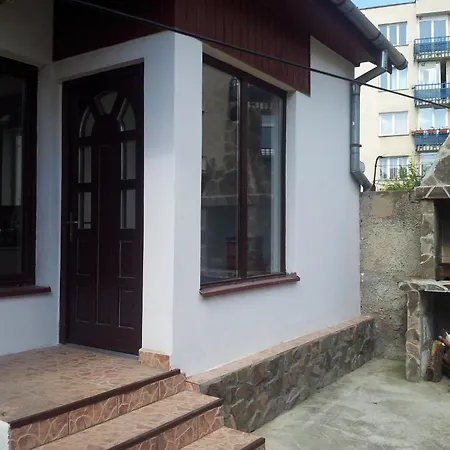 Roza Homestay *